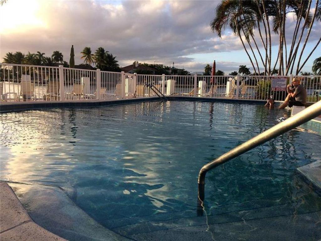 Apartamento Aloha Escape Pompano Beach Exterior foto